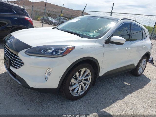 1FMCU9DZXNUA38992 Ford Escape Titanium Hybrid