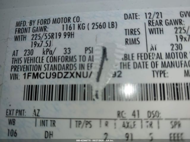 1FMCU9DZXNUA38992 Ford Escape Titanium Hybrid