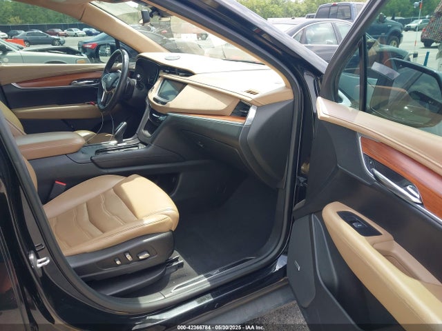 2017 CADILLAC XT5 1GYKNFRS9HZ125677 Photo 4
