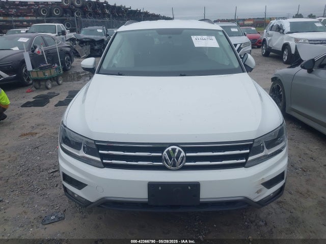 3VV1B7AX1JM032250 Volkswagen Tiguan