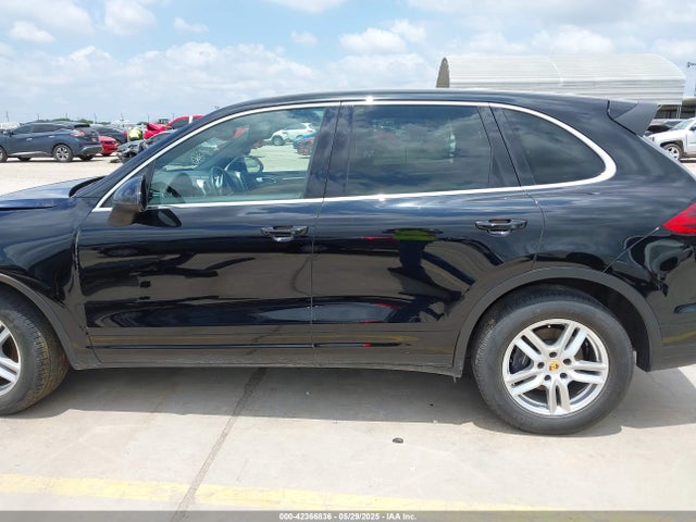 Porsche Cayenne 2016 WP1AA2A24GKA11755 Image 14