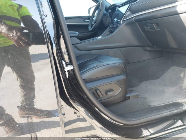 1C4RJJBG5R8541483 Jeep GRAND CHEROKEE L