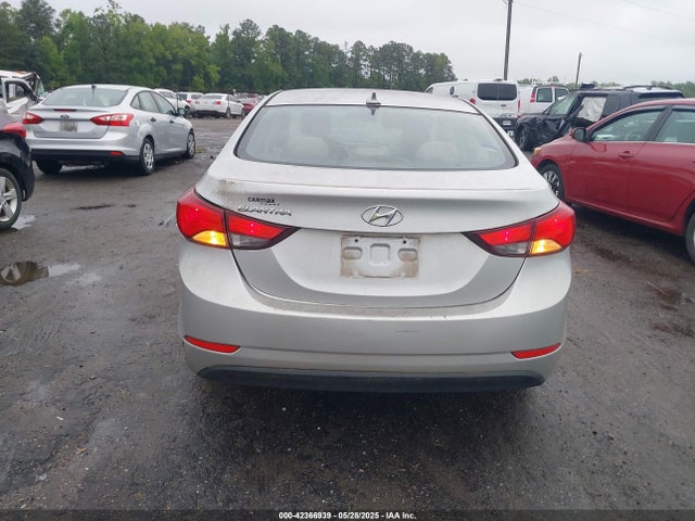 Hyundai ELANTRA SE 2016 5NPDH4AE3GH727965 Image 16