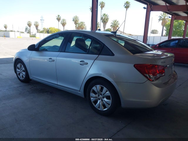 1G1PA5SG5E7148204 Chevrolet Cruze Ls Auto