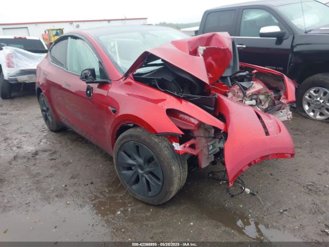 2024 TESLA MODEL Y 7SAYGDED9RA304010