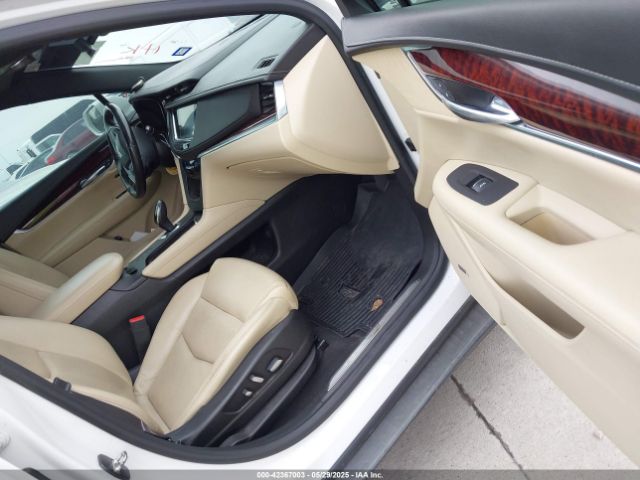 1GYKNBRS0HZ204583 Cadillac XT5 LUXURY