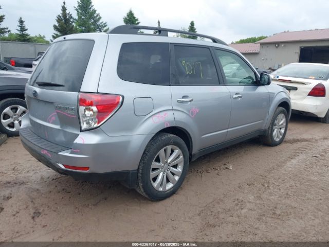 2013 SUBARU FORESTER JF2SHADC8DH405009 Photo 3