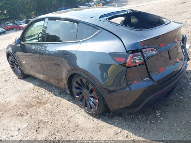 2024 TESLA MODEL Y 7SAYGDEF3RA312959 Photo 2