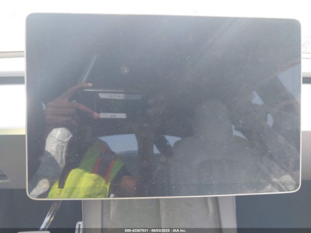 2024 TESLA MODEL Y 7SAYGDEF3RA312959 Photo 6