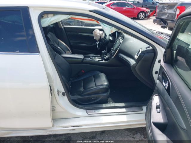 1N4AA6AP3GC447551 Nissan 2016