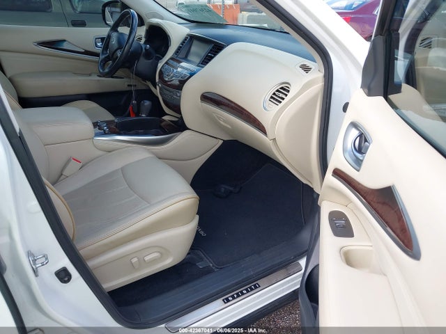 Infiniti 2015 2015 5N1AL0MM4FC529446 Image 5