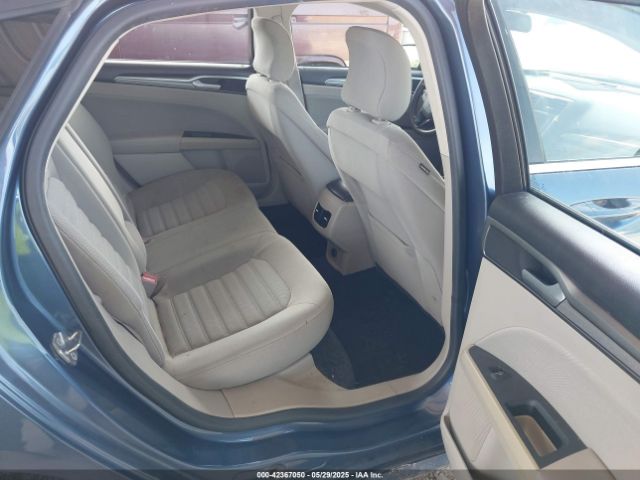 3FA6P0HD8JR201052 Ford FUSION SE