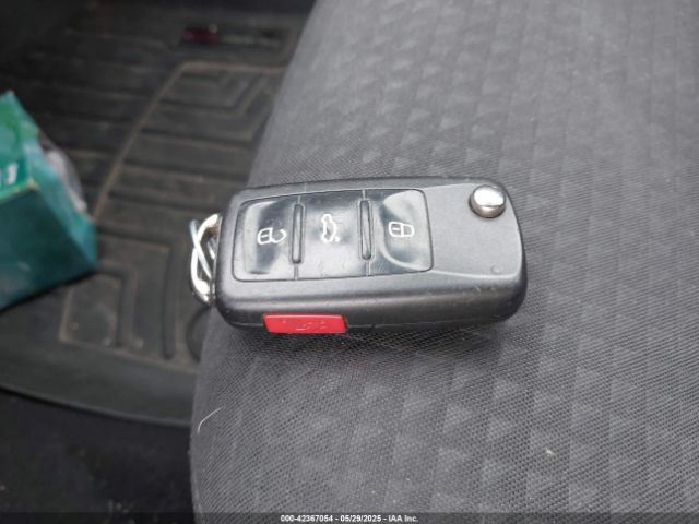 3VWD67AJ2GM274790 Volkswagen Jetta