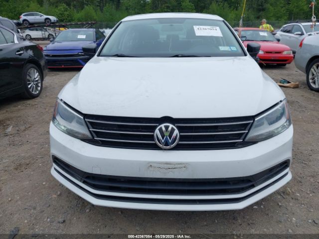 3VWD67AJ2GM274790 Volkswagen Jetta
