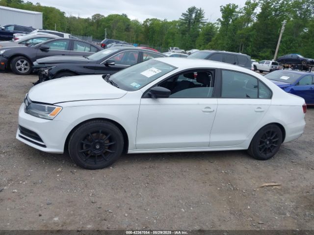 3VWD67AJ2GM274790 Volkswagen Jetta