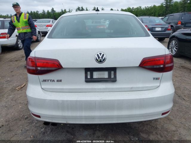 3VWD67AJ2GM274790 Volkswagen Jetta