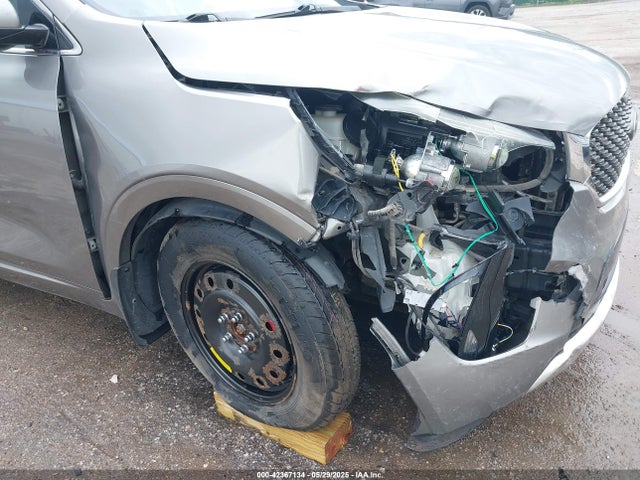 5XYPK4A59HG253995 KIA Sorento 3.3l Sx