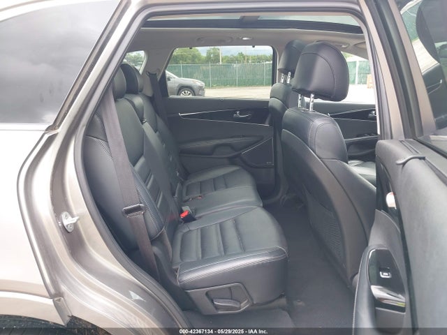5XYPK4A59HG253995 KIA Sorento 3.3l Sx