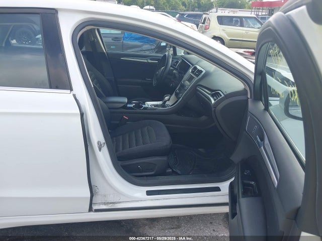 1FA6P0H71F5114999 Ford FUSION SE