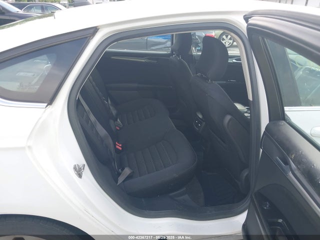 1FA6P0H71F5114999 Ford FUSION SE