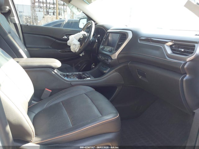 1GKKNLLS6PZ183682 GMC lgx