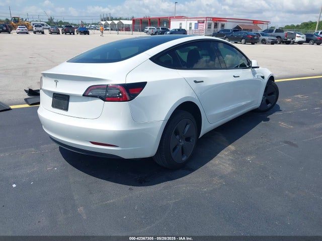 2023 TESLA MODEL 3 5YJ3E1EA3PF489477 Photo 3