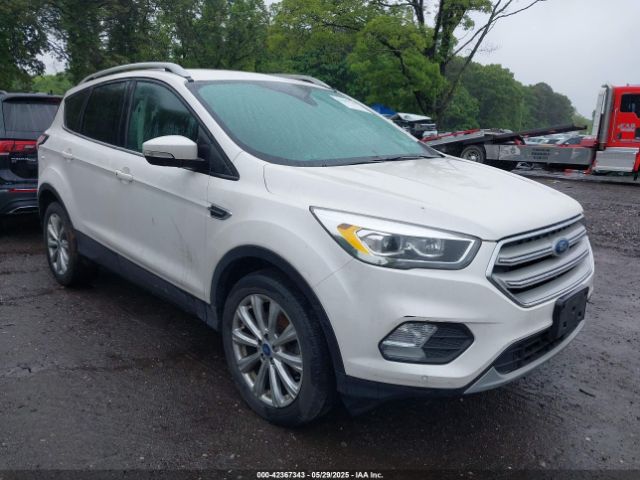 1FMCU9J91JUA61866 Ford Escape Titanium
