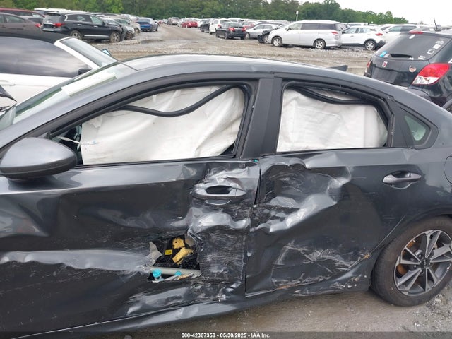3KPF24AD2RE726380 KIA Forte Lxs