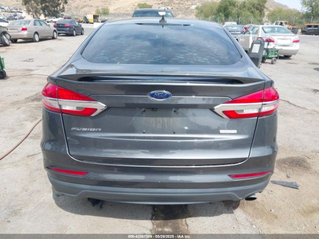 3FA6P0HD1KR177114 Ford FUSION SE