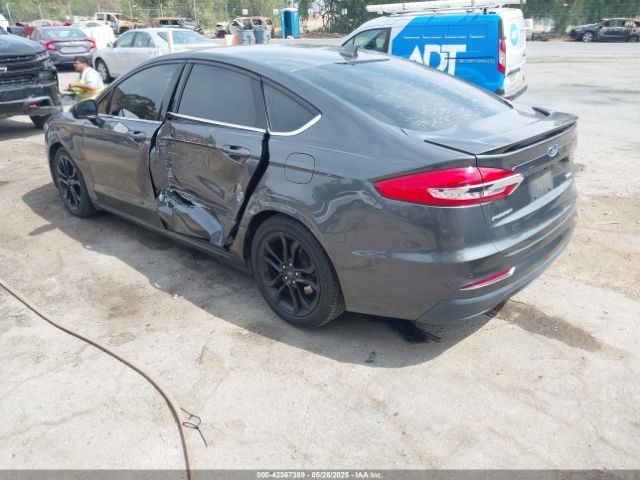 3FA6P0HD1KR177114 Ford FUSION SE