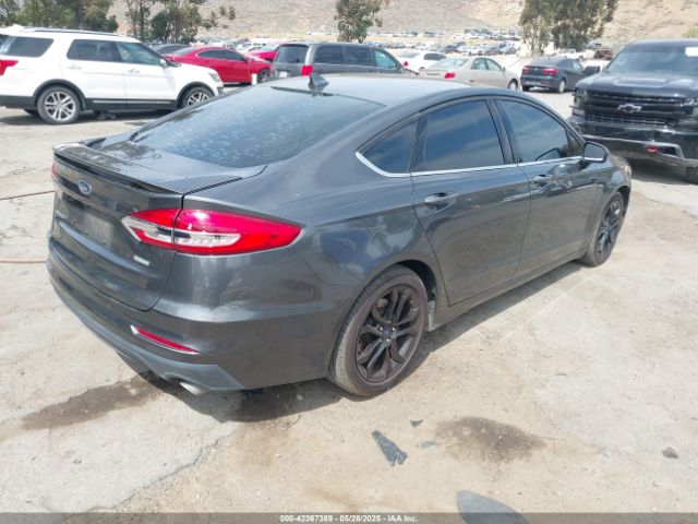 3FA6P0HD1KR177114 Ford FUSION SE