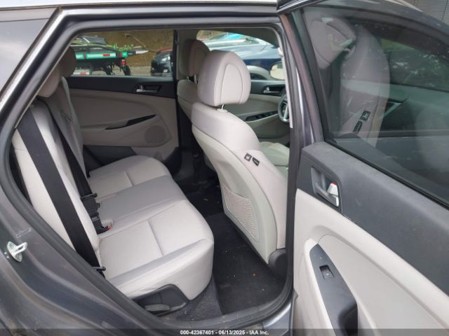 2018 HYUNDAI TUCSON KM8J3CA47JU682850 Photo 7