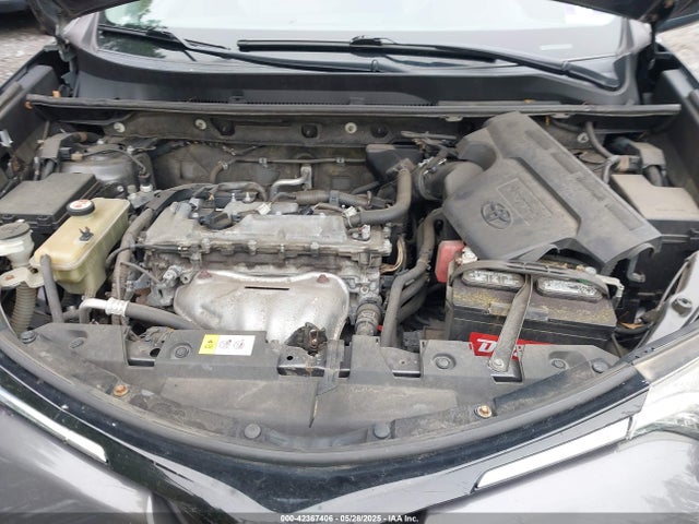 JTMRFREV9HJ703746 Toyota Rav4 Xle