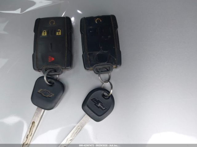 3GCUKREC2JG172112 Chevrolet Silverado 1500 2lt