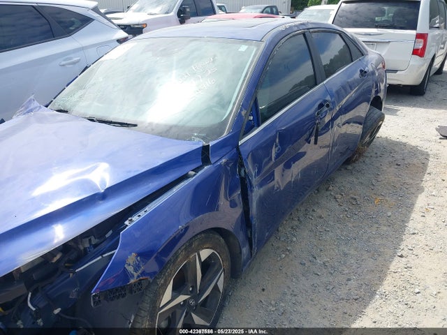 5NPLN4AG8MH020572 Hyundai ELANTRA SEL