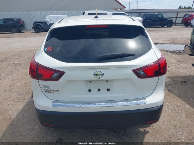 JN1BJ1CP4KW226520 Nissan 2019
