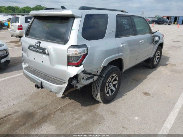 2023 TOYOTA 4RUNNER JTEPU5JR5P6123406 Photo 3