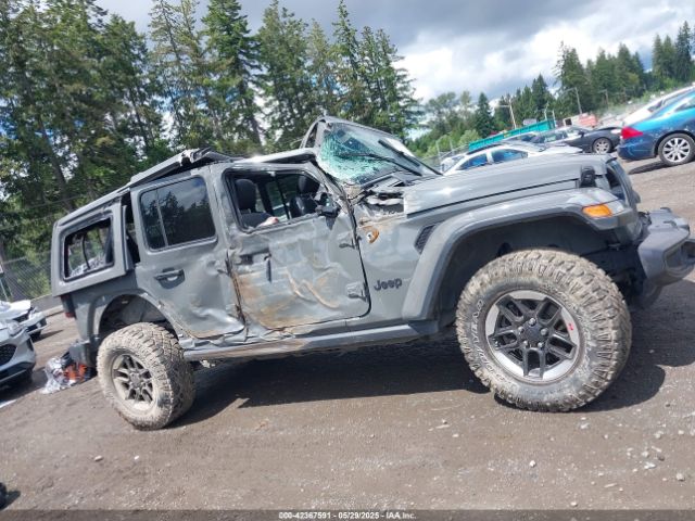 1C4HJXEG8LW112903 Jeep Wrangler Unlimited Sahara Altitude