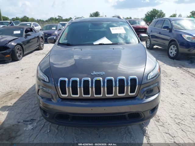 1C4PJMCS1GW367447 Jeep Cherokee Latitude