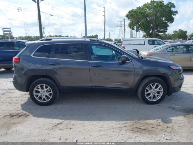 1C4PJMCS1GW367447 Jeep Cherokee Latitude