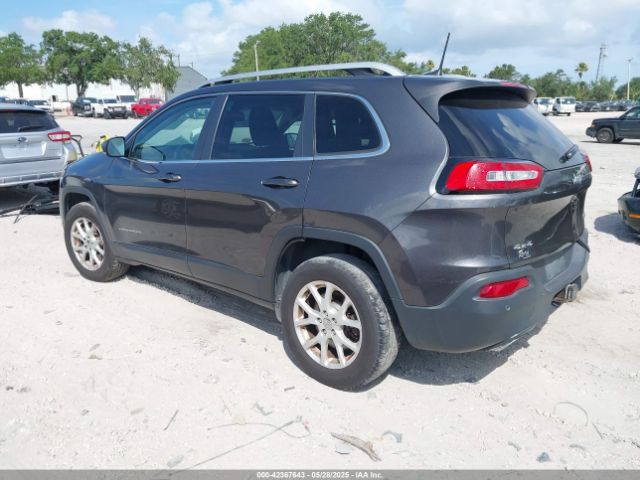 1C4PJMCS1GW367447 Jeep Cherokee Latitude