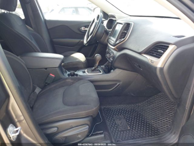 1C4PJMCS1GW367447 Jeep Cherokee Latitude