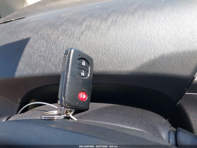 Продажа на аукционе авто 2012 Toyota Prius Three, vin: JTDKN3DU8C1571310, номер лота: 42367665
