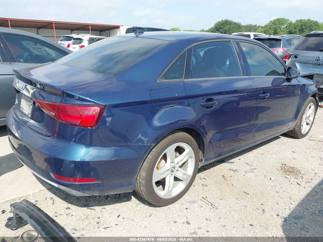 2018 AUDI A3 WAUAUGFF9J1044908 Photo 3