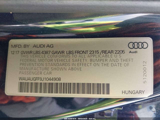 2018 AUDI A3 WAUAUGFF9J1044908 Photo 8
