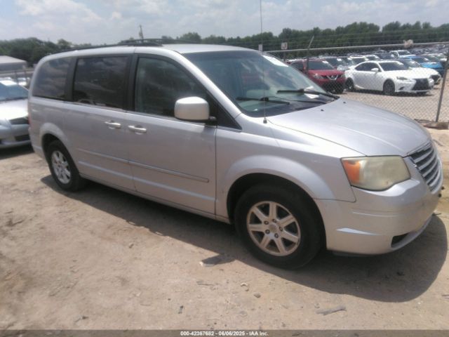 2010 CHRYSLER TOWN & COUNTRY 2A4RR5D15AR329095