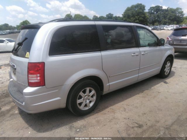 2010 CHRYSLER TOWN & COUNTRY 2A4RR5D15AR329095 Photo 3