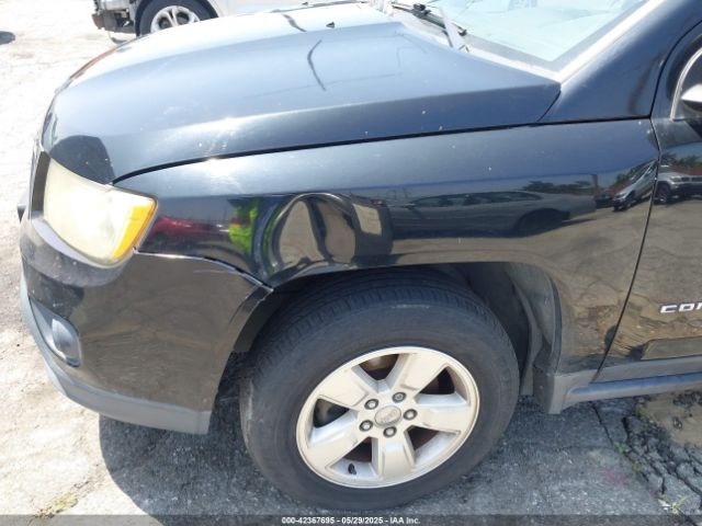 1C4NJCBA0ED777823 Jeep Compass Sport