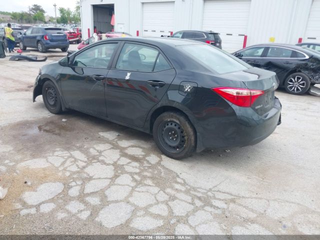 2019 TOYOTA COROLLA 2T1BURHEXKC228081 Photo 2