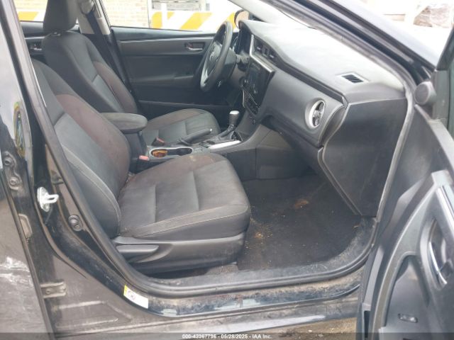 2019 TOYOTA COROLLA 2T1BURHEXKC228081 Photo 4